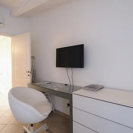Apartament Lomellina 10 Minuti Dal Centro Mediolan